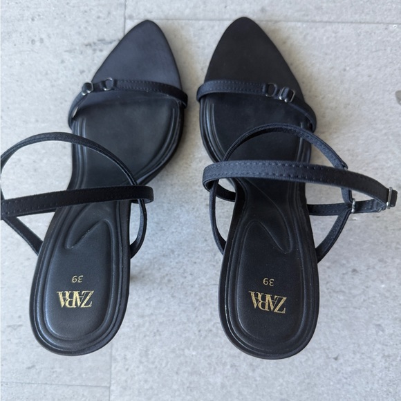 Zara high heeled sandals black size 39 - Picture 4 of 5